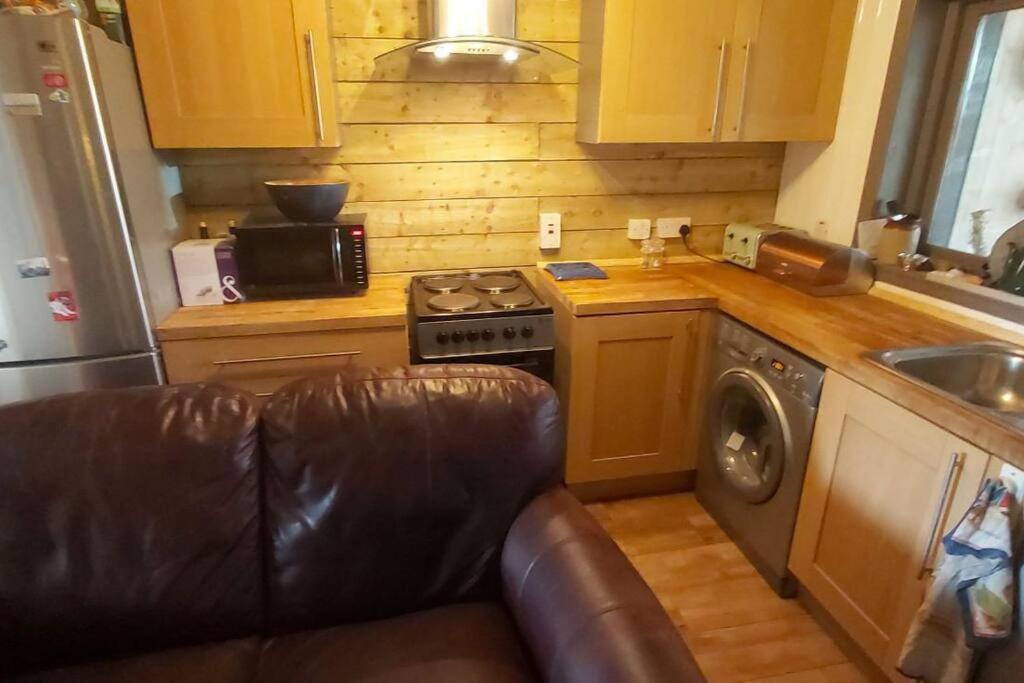 Captain Tom'S. A Cosy Wee House In Lochinver . Bagian luar foto
