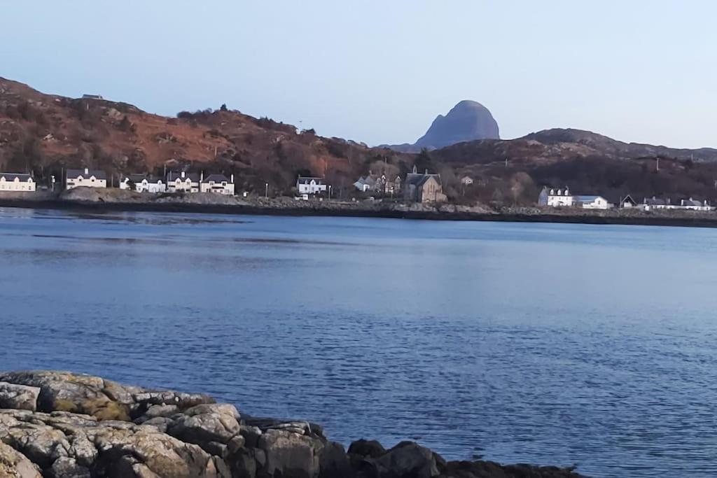 Captain Tom'S. A Cosy Wee House In Lochinver . Bagian luar foto